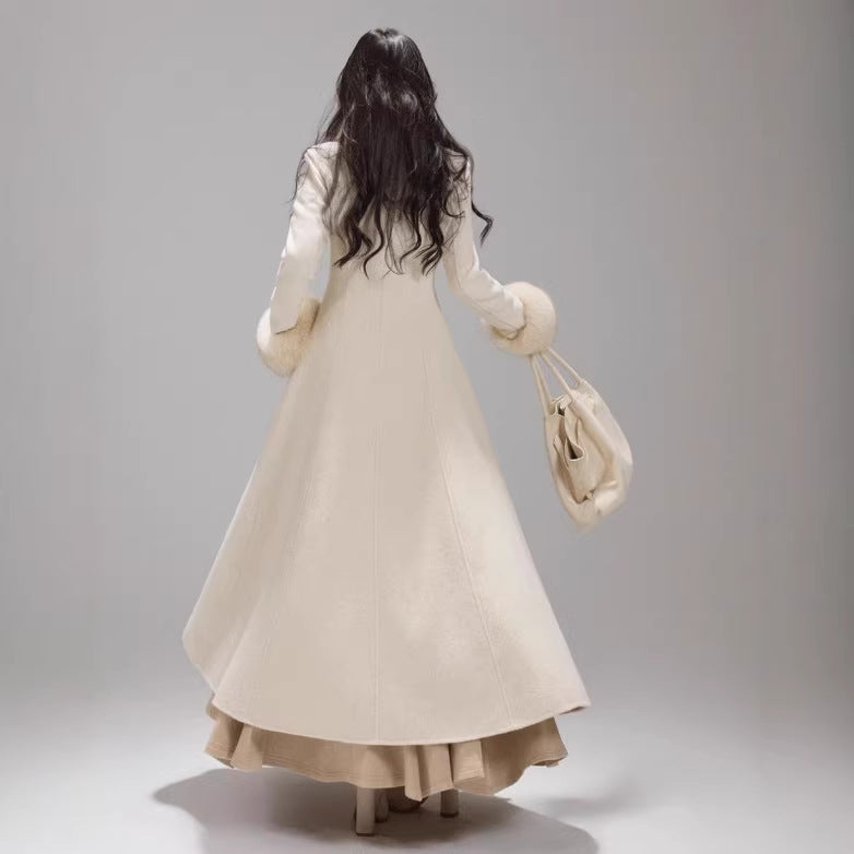 Manteau en laine à double face pour une princesse