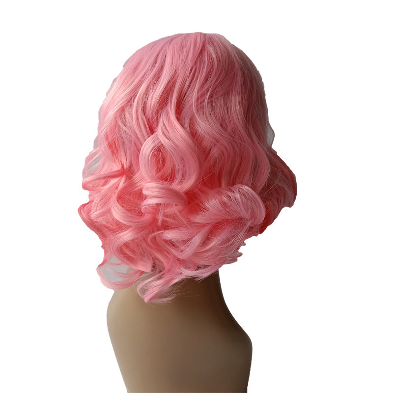 Cheveux bouclés roses