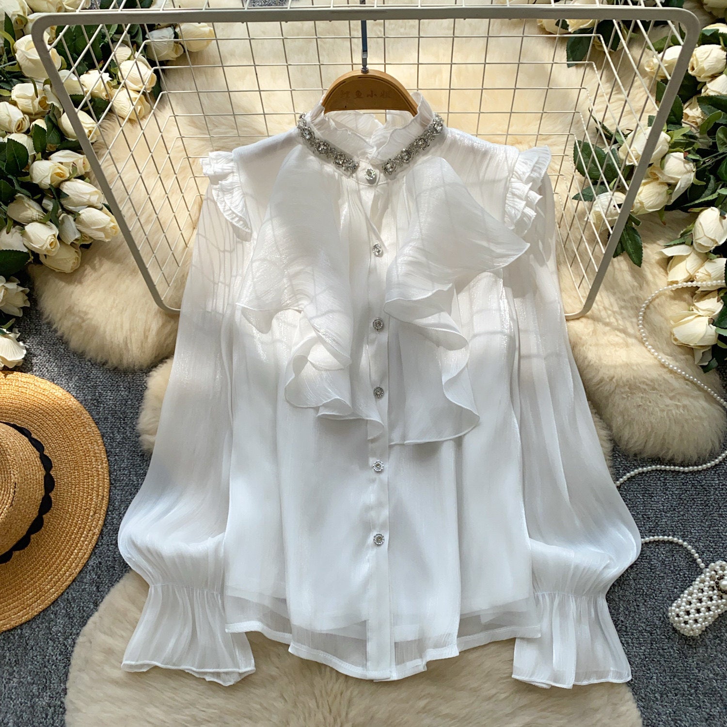 Haut de chemise à volants à perle volante