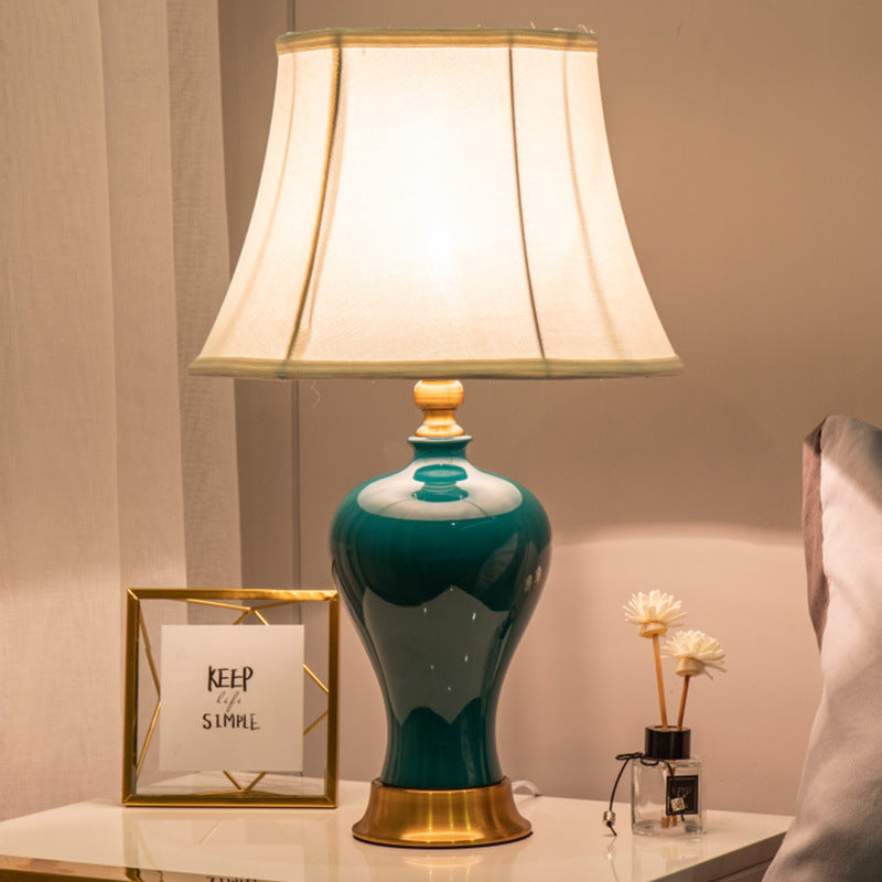 Décor cozy et créatif de style européen pour le salon ou étudier à la maison