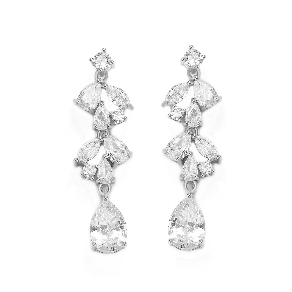 Boucles d'oreilles CZ de la marquise florale en couches pour femmes