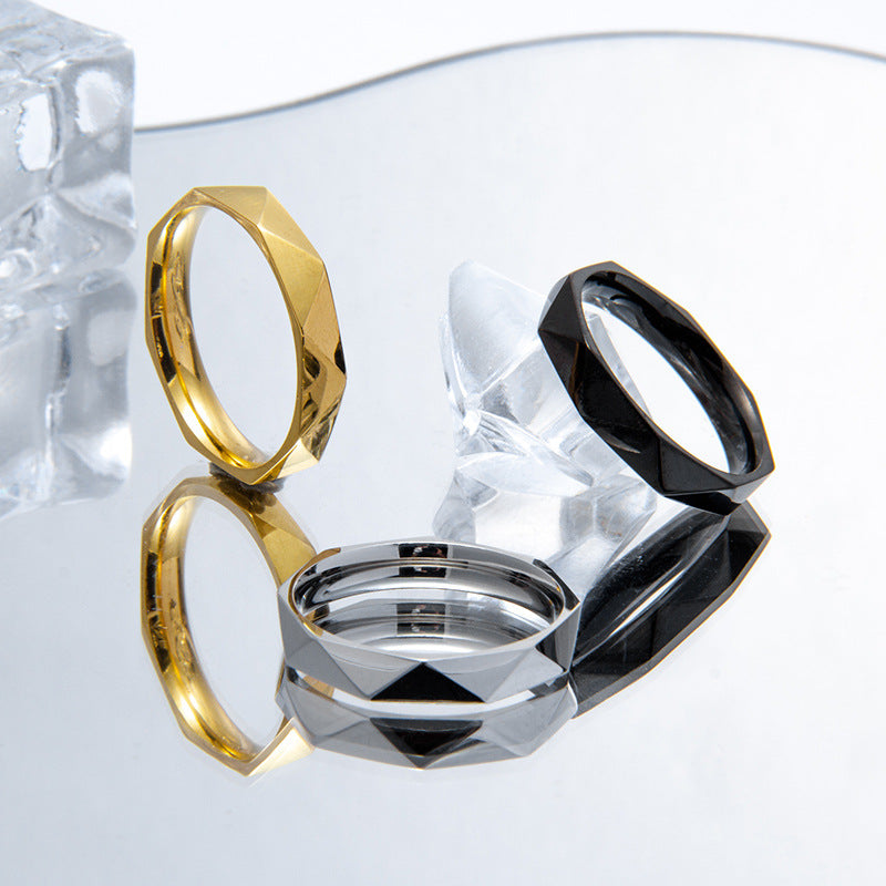 Acier au titane simple et élégant 4mm surface brossée bagues diamant-forme couple