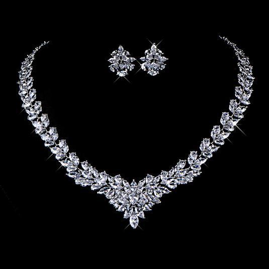 Ensemble de colliers à collier de fleurs Zircon
