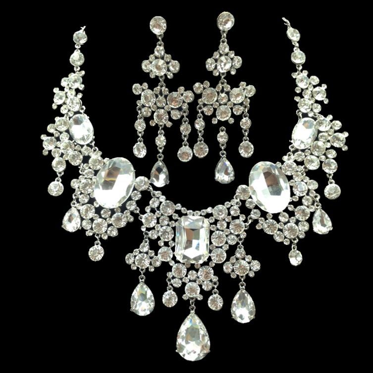 Chaîne européenne et américaine de strass à manches de mariée en grand cristal