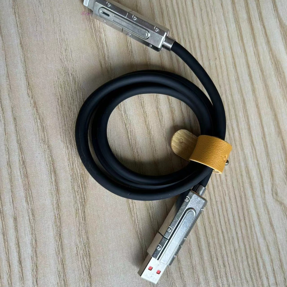 Câble de données à charge rapide 120W portable simple à domicile