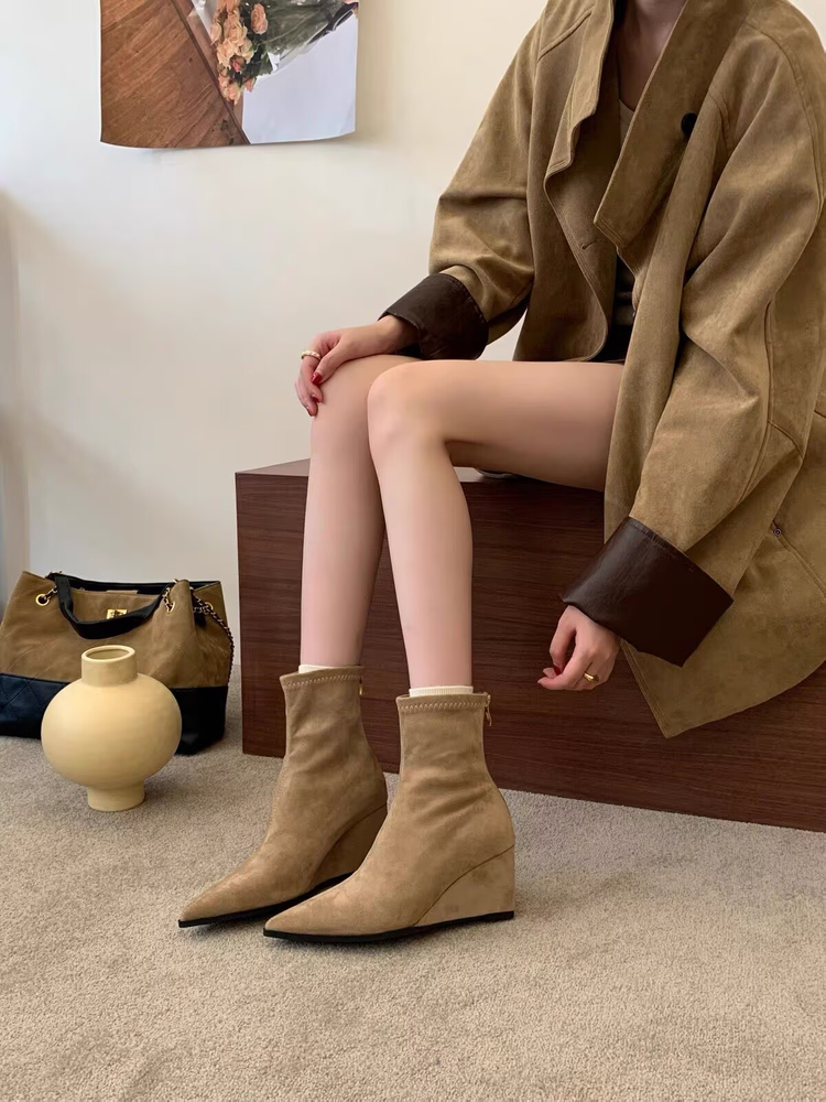 Bottes de mode pointues pour femmes de style européen & américain