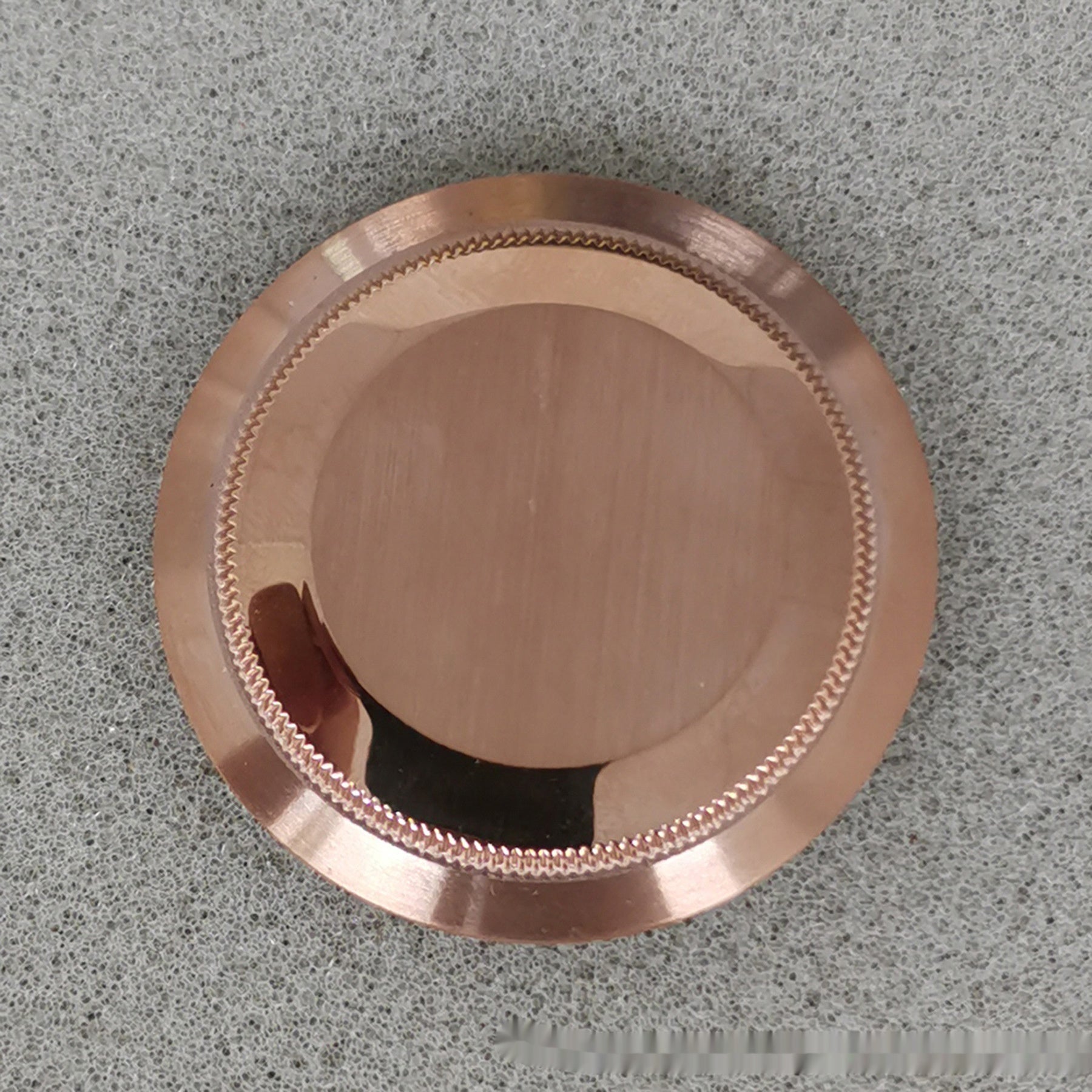 Couverture de fond dense en acier inoxydable est seulement adapté pour les accessoires de montre