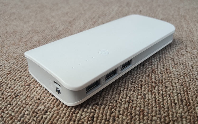 Cadeau Large Capacité Téléphone Mobile Universal Mobile Power Avec Light USB Power Bank