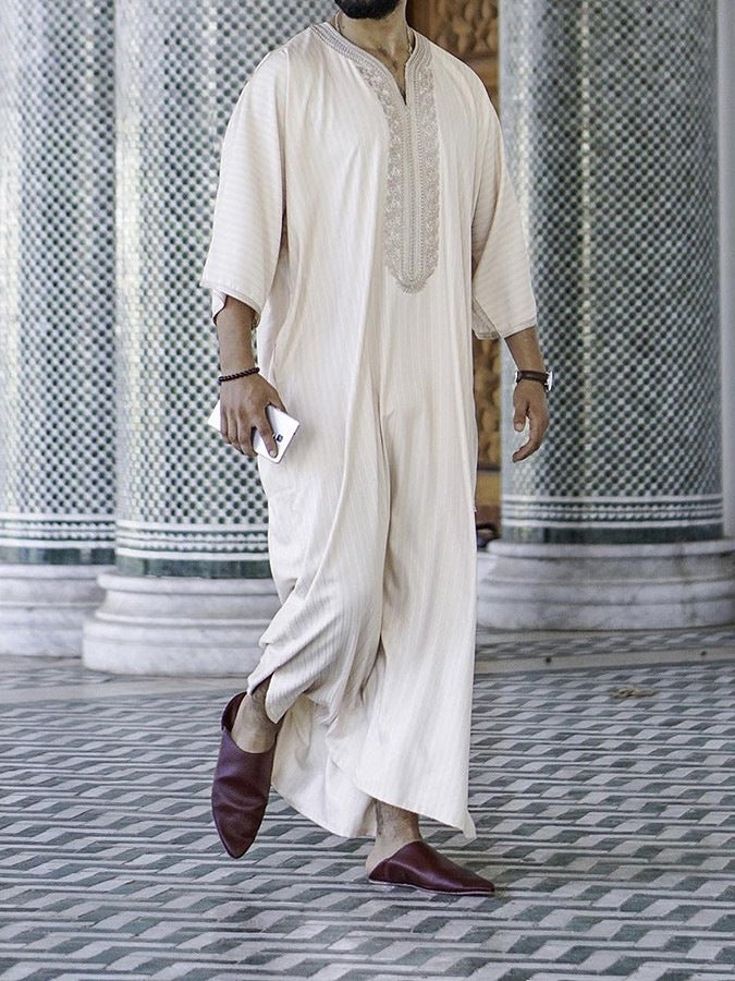 Style ethnique Loose Broderie Casual Robe musulmane blanche
