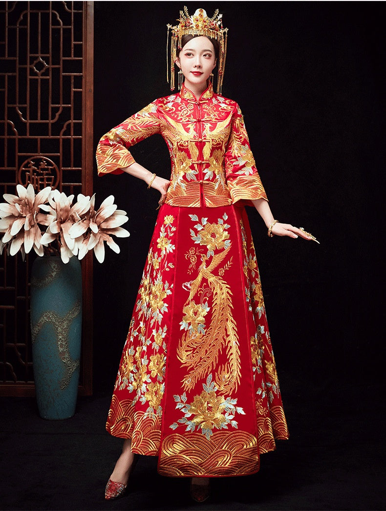 Dragon chinois et Phoenix ont une robe Chaplet et robe officielle Xiuhe