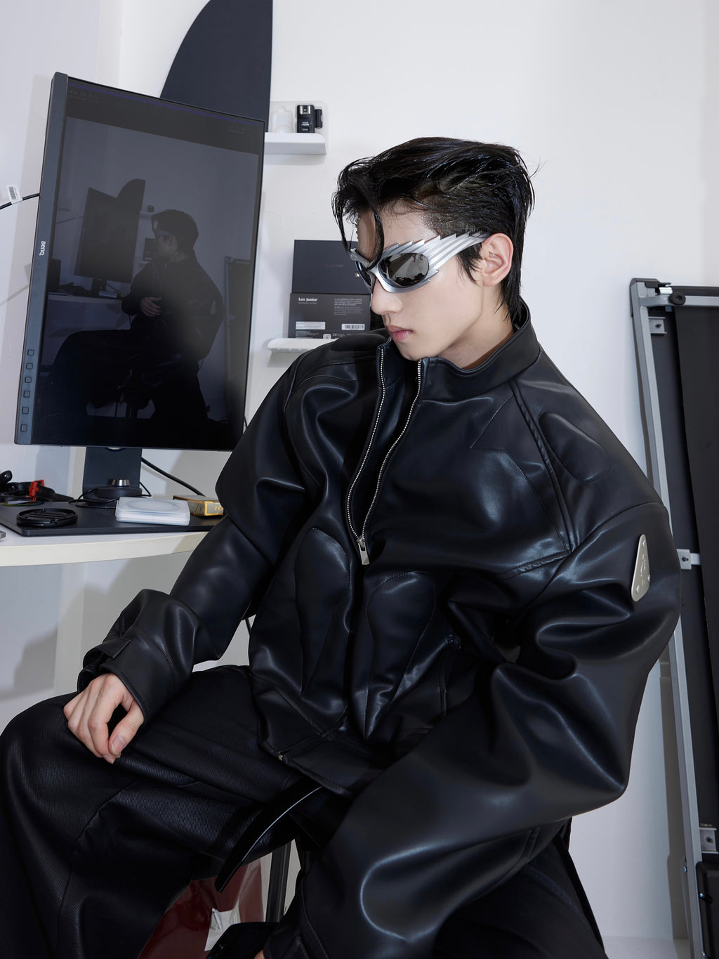 Veste en cuir métal design graphique Veste