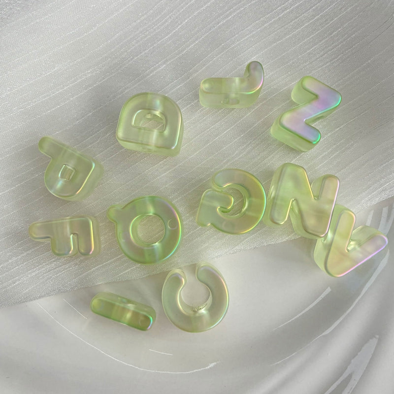 Perles lettre acrylique Matte irisés
