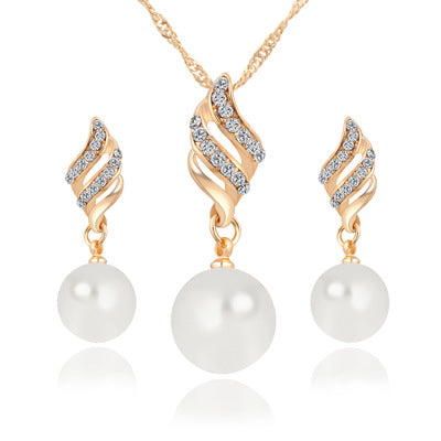 Ensemble de colliers perlés