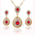 Boucles d'oreilles et ensemble de colliers