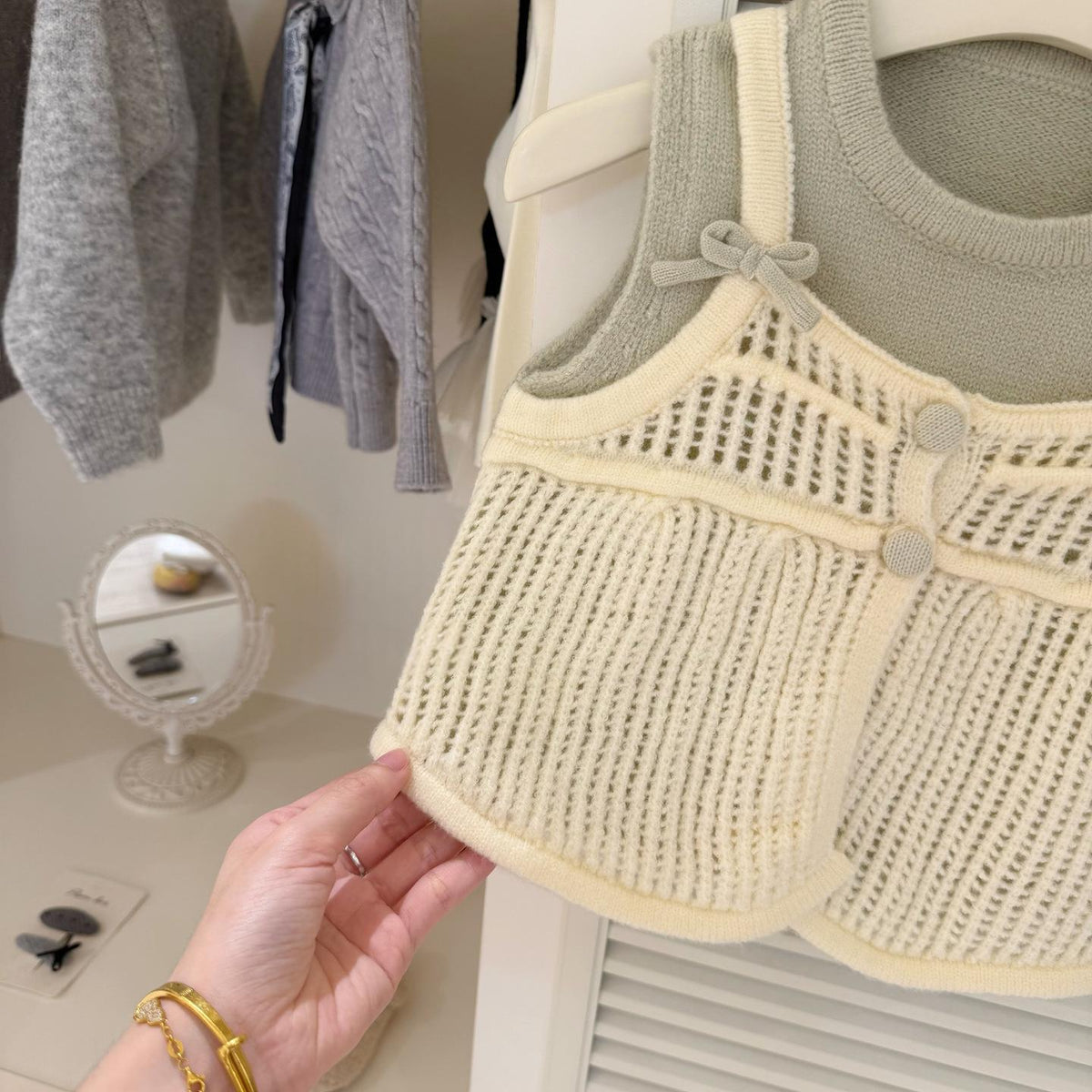 Veste de sweater en deux parties avec pantalons en dentelle