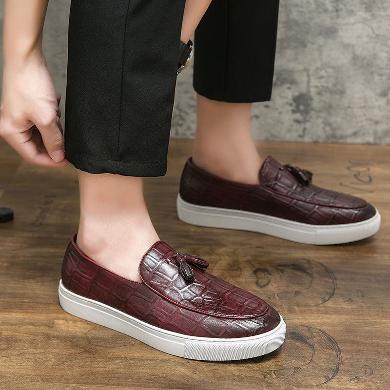 Homme de style coréen Business Casual Sneakers European Station Grande Taille Mode Tassel Cat