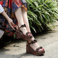 Sandales retro-style plus-taille à semelle épaisse pour les femmes