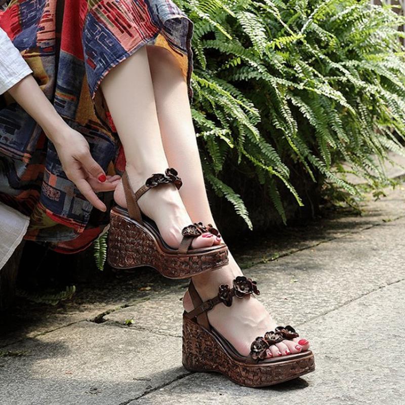 Sandales retro-style plus-taille à semelle épaisse pour les femmes