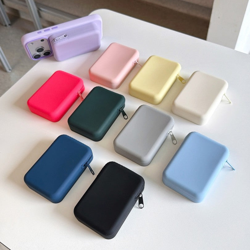 Pièce magnétique en silicone et support de carte avec poche de stockage de support