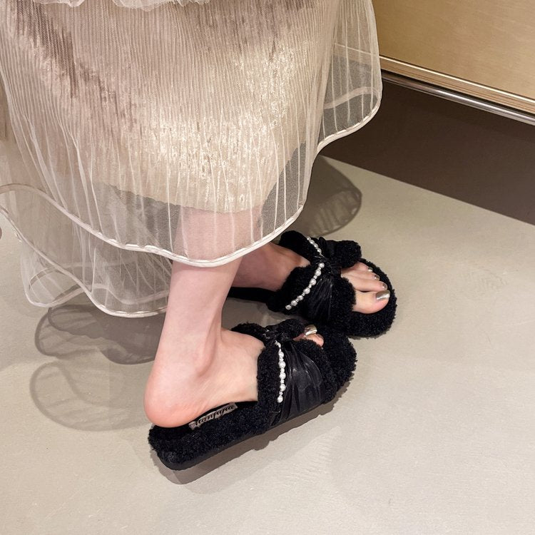 Pantoufles en fourrure pour femmes