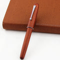 Stylo en bois ancien