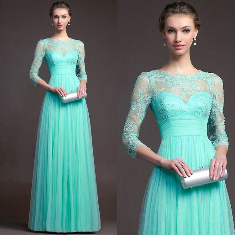 Robe à manches longues en dentelle