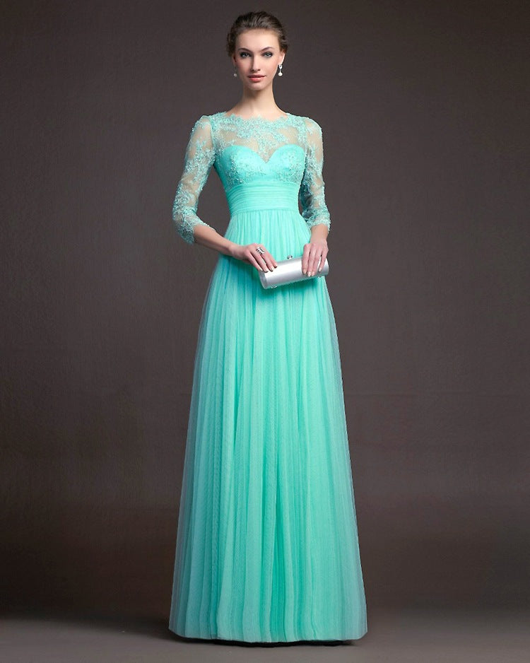Robe à manches longues en dentelle