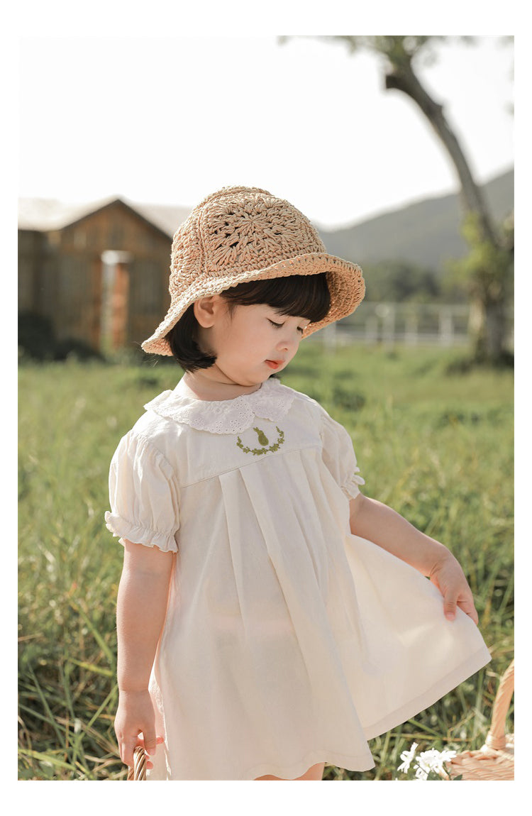 Robe blanche brodée en coton pur pour les filles