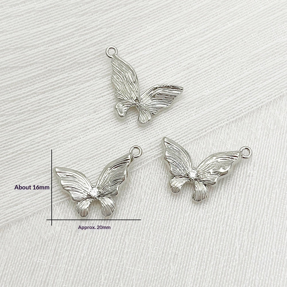 Real Or Grain fin Pendentif à papillon incliné tridimensionnel