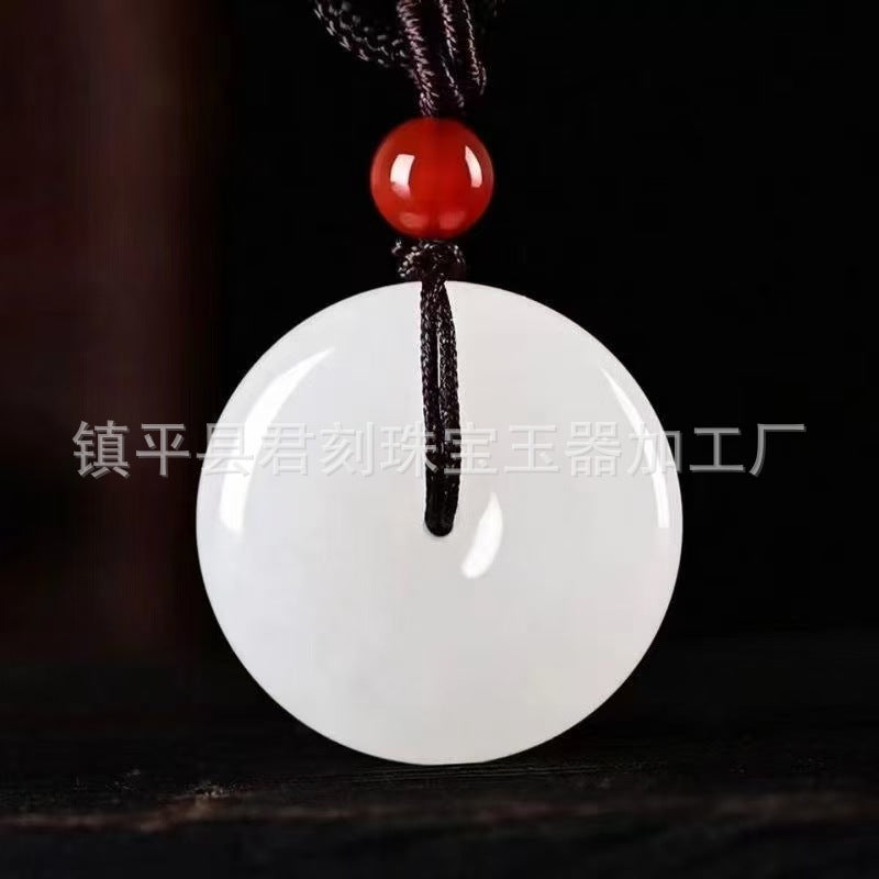 Natural Xinjiang Gold Silk Jade Tianshan Pendentif de paix vert avec chaîne