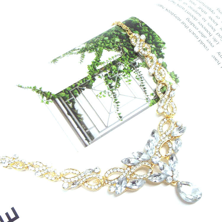 Chaîne de clavicule sauvage