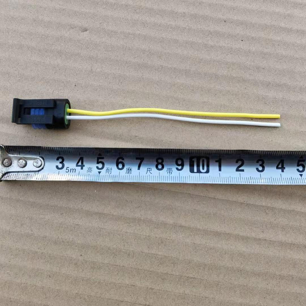 Prise de capteur de température de l'eau légère côté voiture