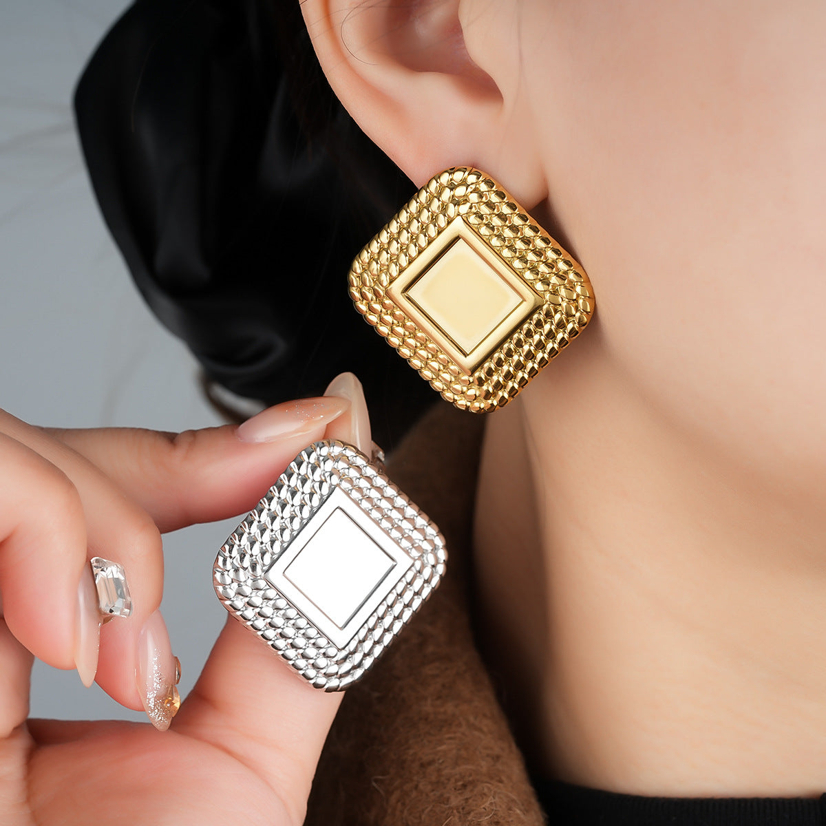 European And American Personality Tendance Boucles d'oreilles de tournesol Femelle High-grade Retro Joker D