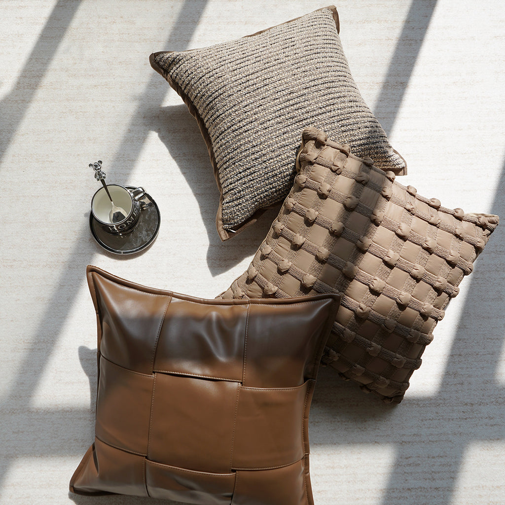 Coussin de Sofa Marron Maillard avec un oreiller luxueux Wabi-sabi léger