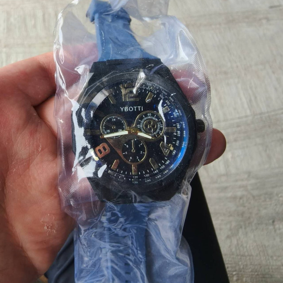 Montres en caoutchouc pour hommes Pointeur de sport Montre Quartz