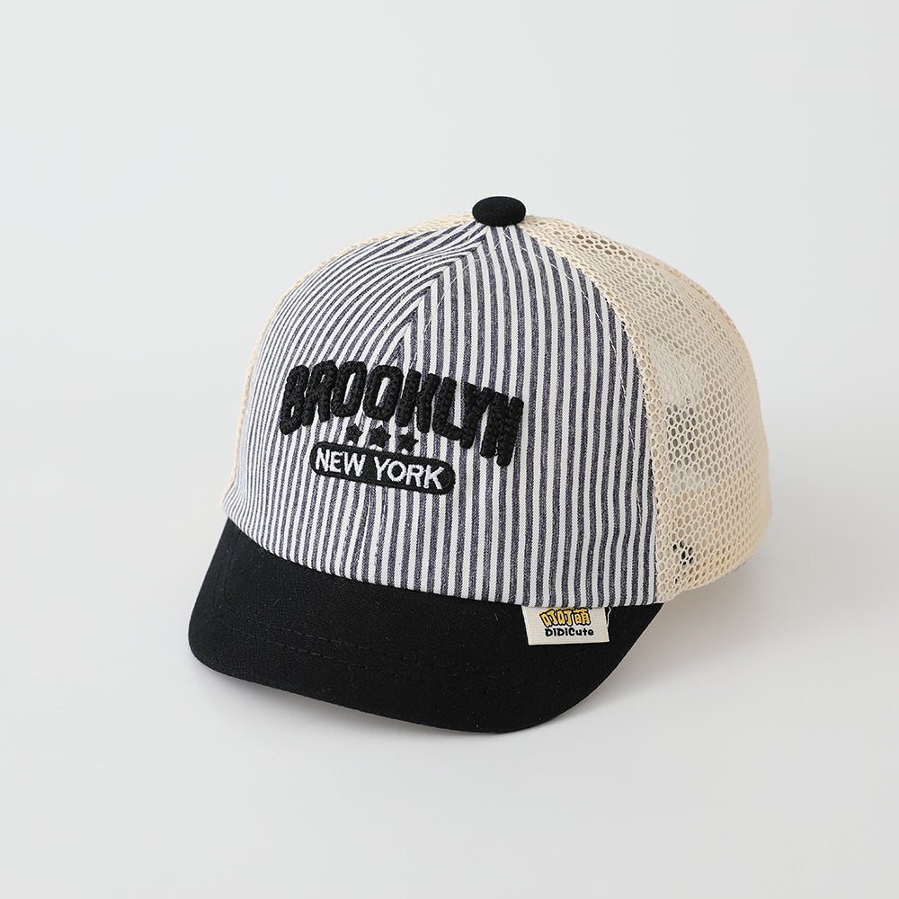 Casquette de baseball pour les enfants rayés multicolores en mailles pour l'été