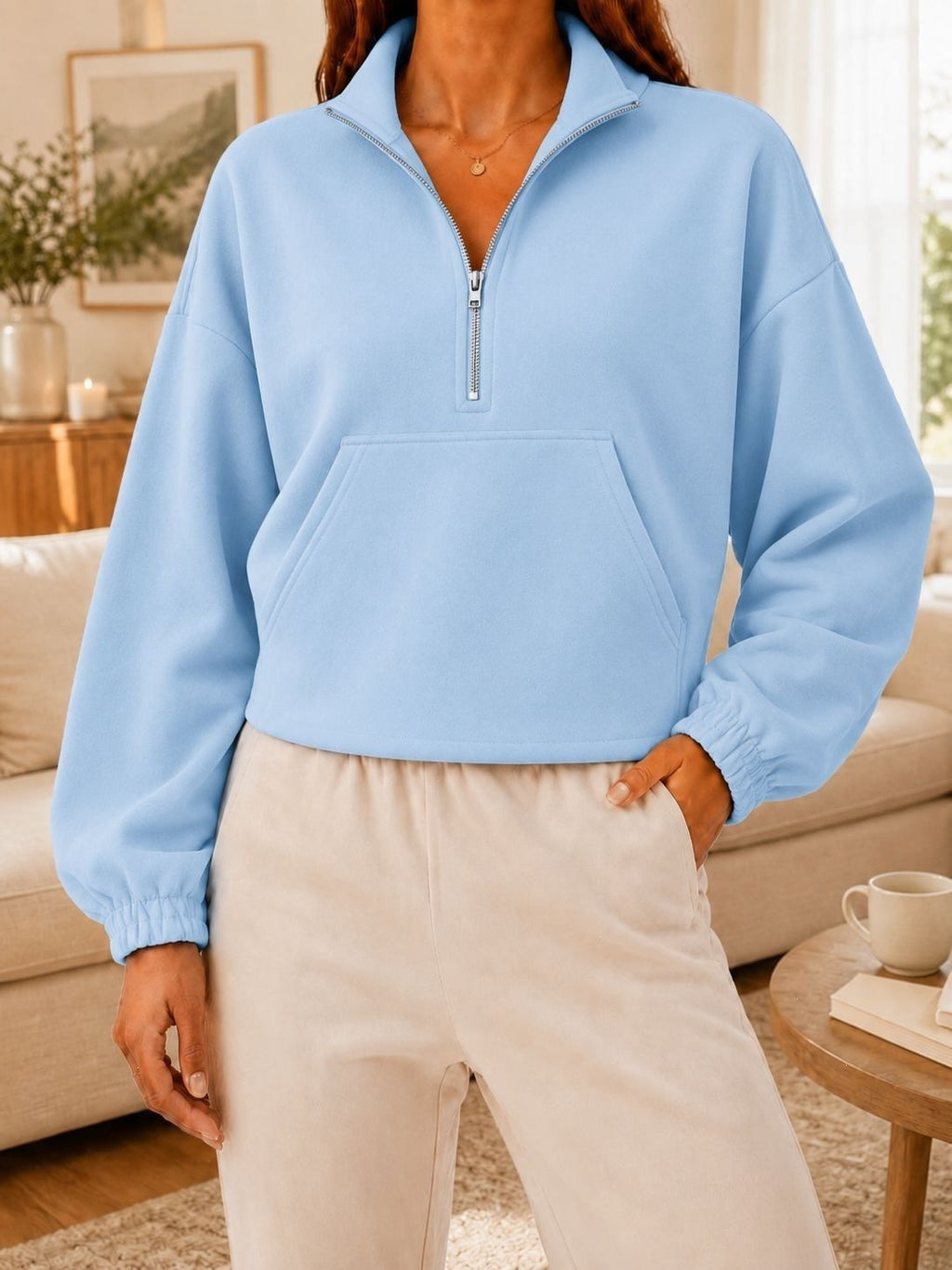 Hoodie de lapelle à half-zip avec un ajustement relaxant et des manches longues