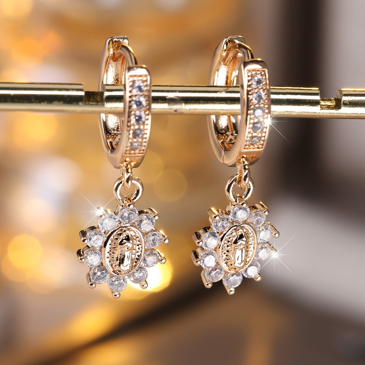 Boucles d'oreilles Western Luxury Virgin Mary