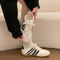 Femmes Chaussures de formateur rétro argent