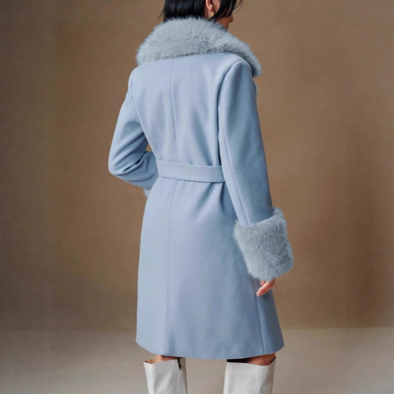 Manteau de laine élégant à fourrure amovible