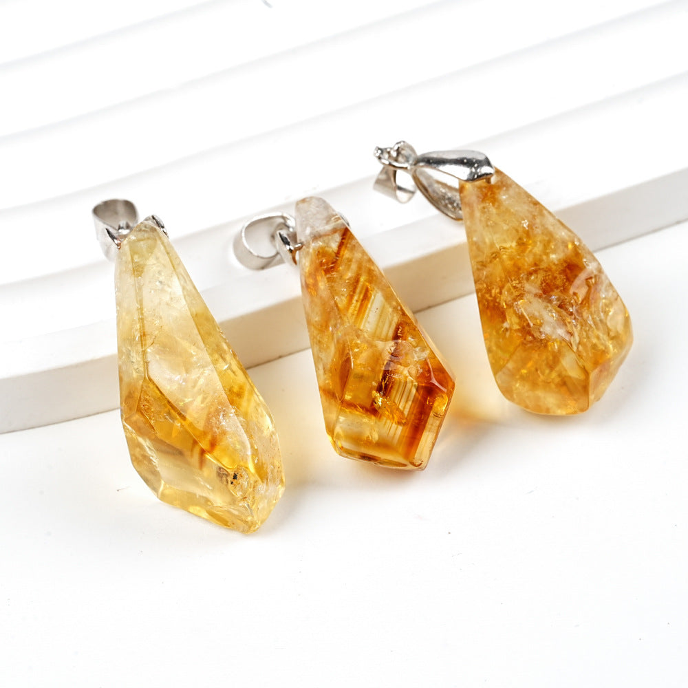 Pendentif naturel en grappe de citrine Collier irrégulier en pierre brute