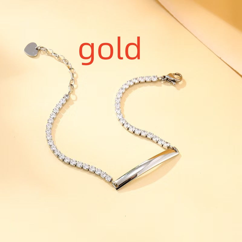 Collier en acier titane - élégant et polyvalent pour les femmes