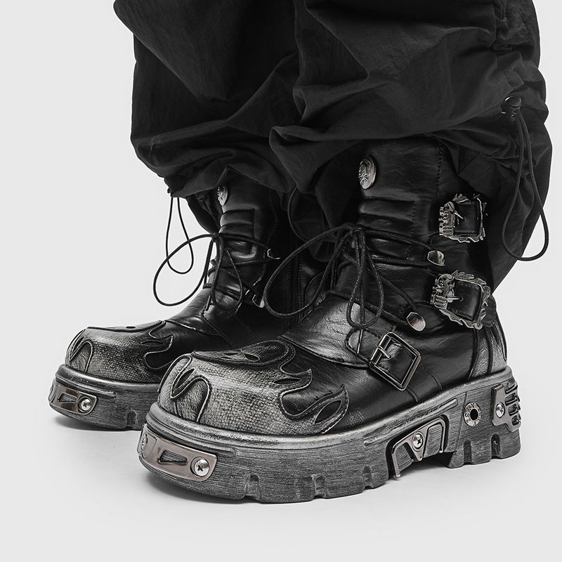 Chaussures en métal style punk foncé rétro