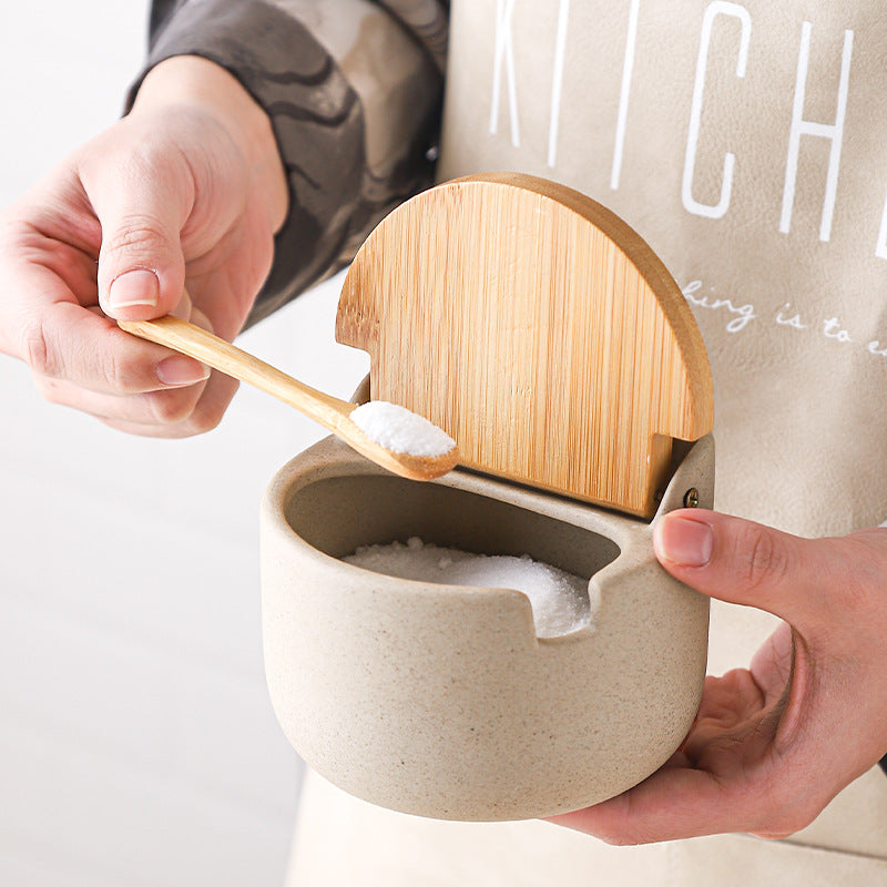 Boîte en céramique de style japonais avec serti à trois pièces de sertissage sel et S