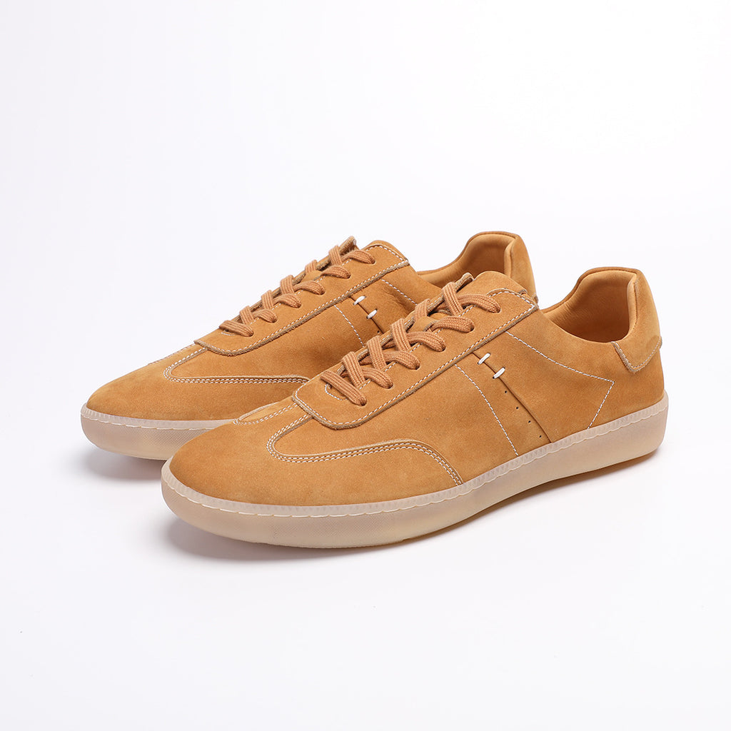 Chaussures polyvalentes en cuir lavé à l'eau avec une semelle mince et une sensation premium
