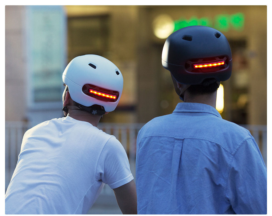 Casque intelligent avec avertissement photosensible automatique