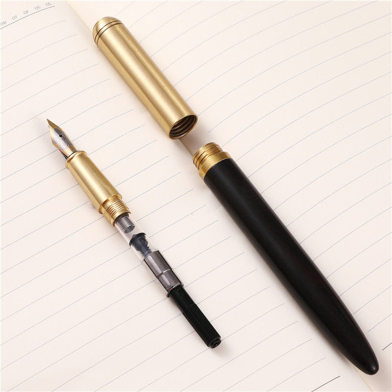 Stylo de fontaine d'affaires