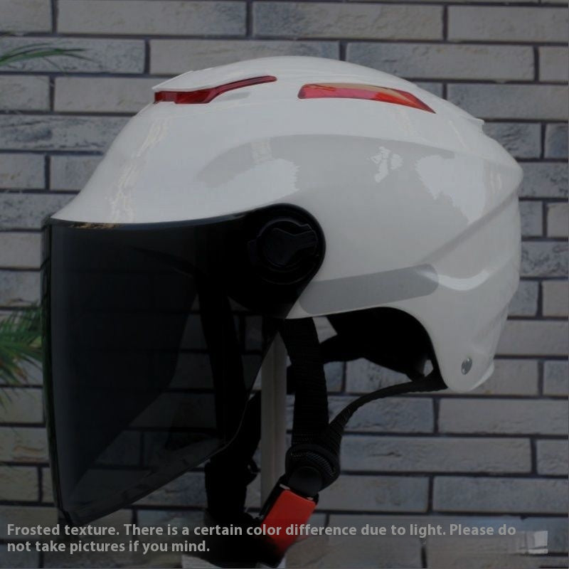 Protection solaire Quatre saisons Casque universel Moto Half Casque