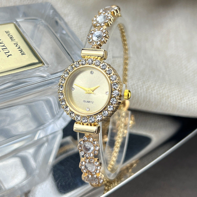 Montre Quartz à la mode avec un diamant pull-out