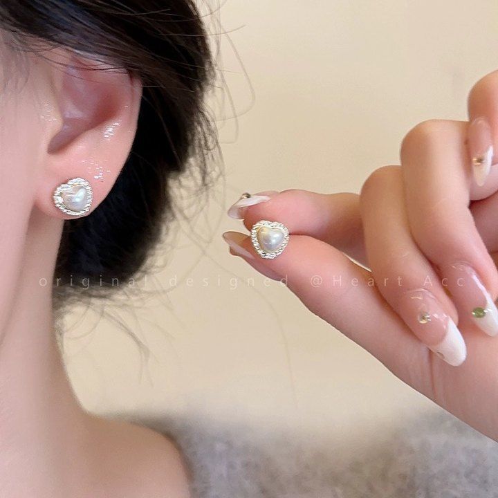 Boucles d'oreilles en écailles de fleurs rétro esthétiques